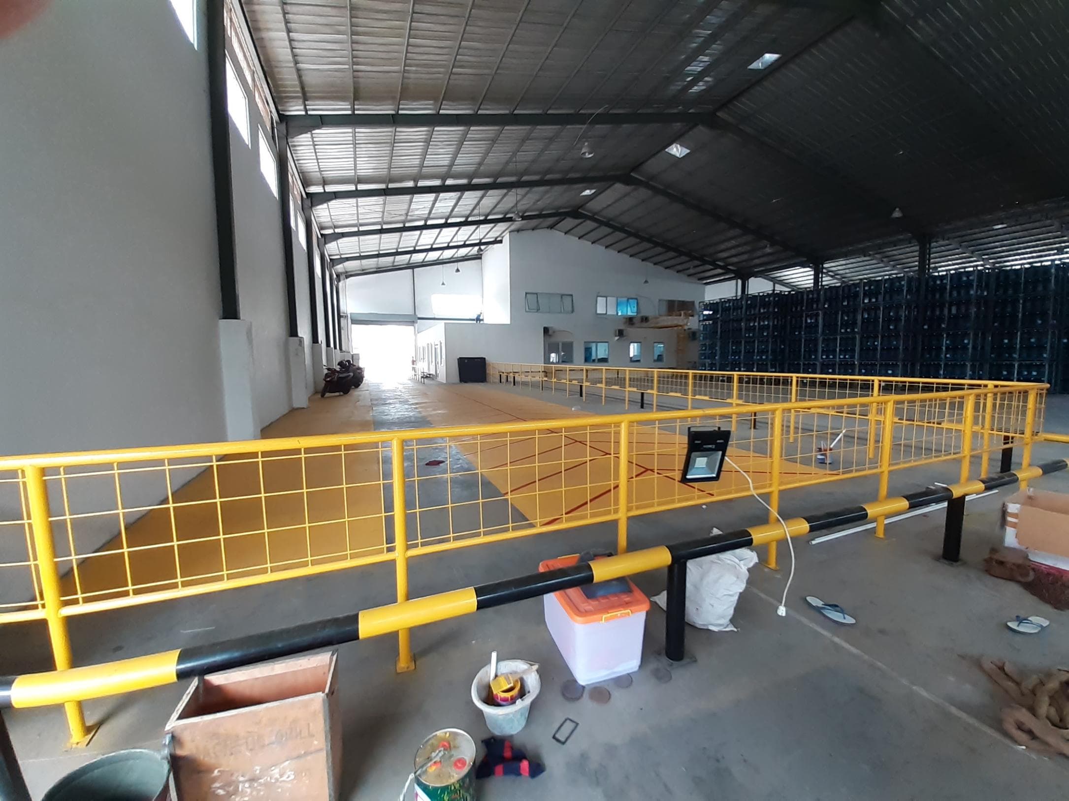 Office & Warehouse